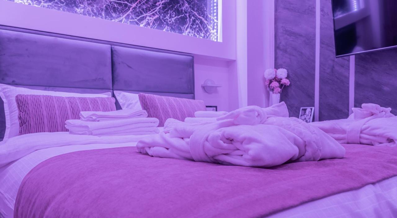 9 Nine - Luxury Apartments & Suites Belgrad Exteriör bild