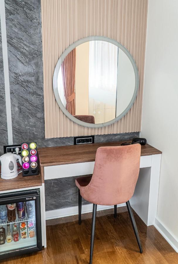9 Nine - Luxury Apartments & Suites Belgrad Exteriör bild