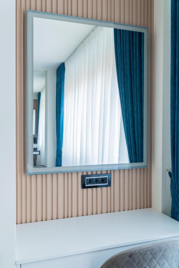 9 Nine - Luxury Apartments & Suites Belgrad Exteriör bild