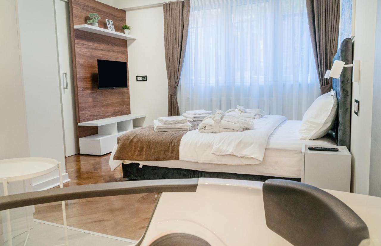 9 Nine - Luxury Apartments & Suites Belgrad Exteriör bild